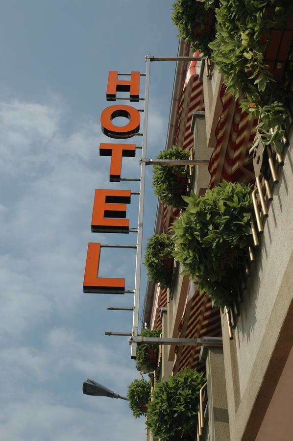 Hotel Valentino Perosa Argentina Eksteriør bilde